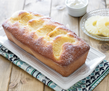 Plumcake met ananas en Griekse yoghurt