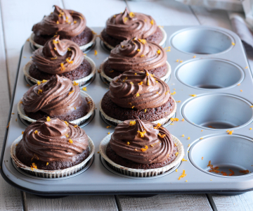 Cupcakes met sinaasappel en chocolade