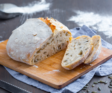 Brood met zuurdesem en pompoenpitten