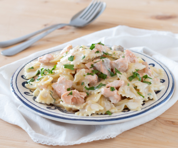 Farfalle met verse zalm