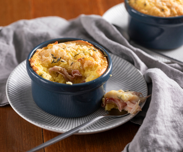 Terrine van aardappel, kaas en ham