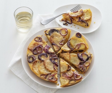 Vegan frittata met aardappels en uien