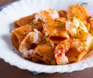 Paccheri met scampi- en garnalencrème