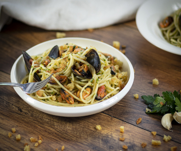 Pasta met mosselen en paneermeel