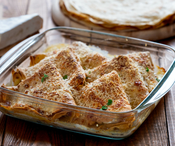 Crespelle met prosciutto, brie en walnoten