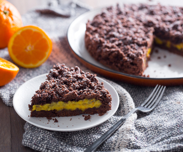 Kruimeltaart met chocolade en sinaasappel