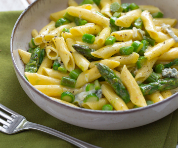 Garganelli met asperges en gorgonzola