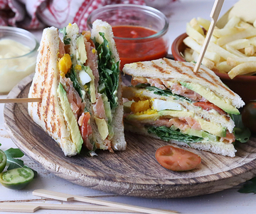 Club sandwich met zalm