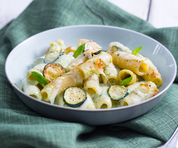 Pasta uit de oven met courgettecrème
