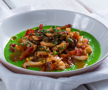 Zeekatten met erwtjes en pancetta