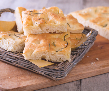 Zelfgemaakte focaccia