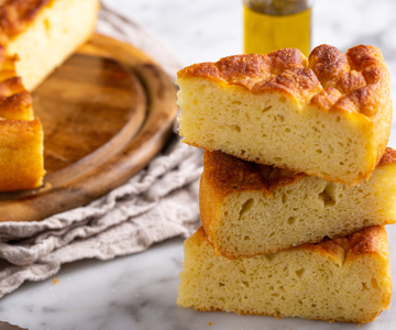 Superzachte focaccia (aardappeldeeg)