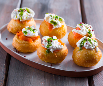 Montanarine met burrata en gerookte zalm