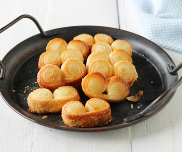 Waaiers van bladerdeeg