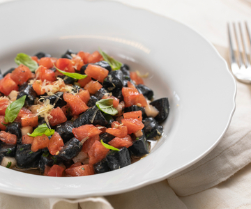 Gnocchetti met sepia-inkt en sepia-ragù