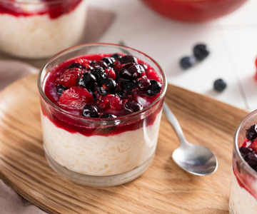 Rijstpudding met rood fruit