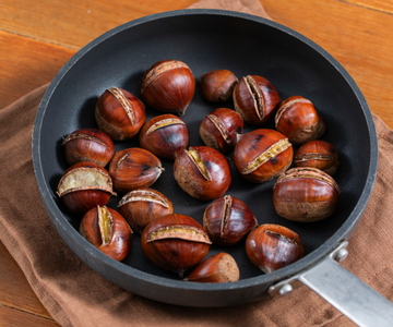 Kastanjes in de pan