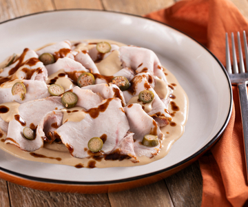 Varkenslende met tonijnsaus