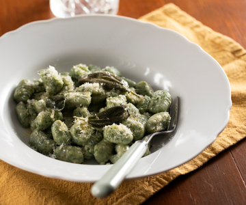 Gnocchi van ricotta en spinazie