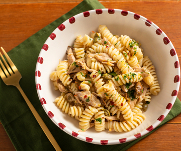 Pasta met tonijn in witte saus