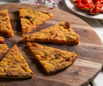 Knapperige zomersnack met tomaten