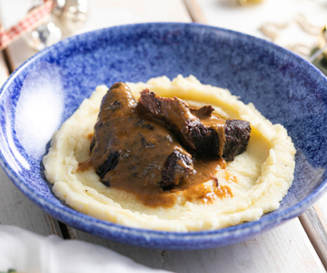 Gestoofde runderwang