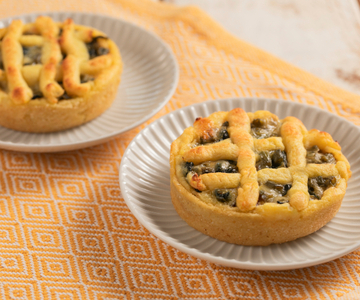 Aardappeltaartjes met groenten en fontina