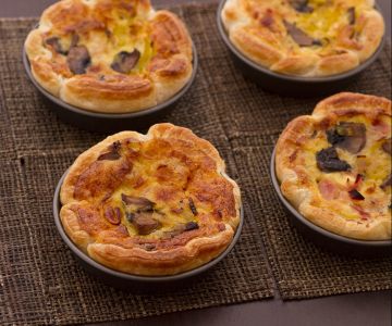 Mini quiches met champignons, prei en ham