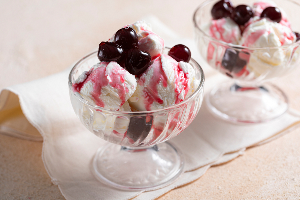 Yoghurt-ijs met 3 ingrediënten zonder ijsmachine