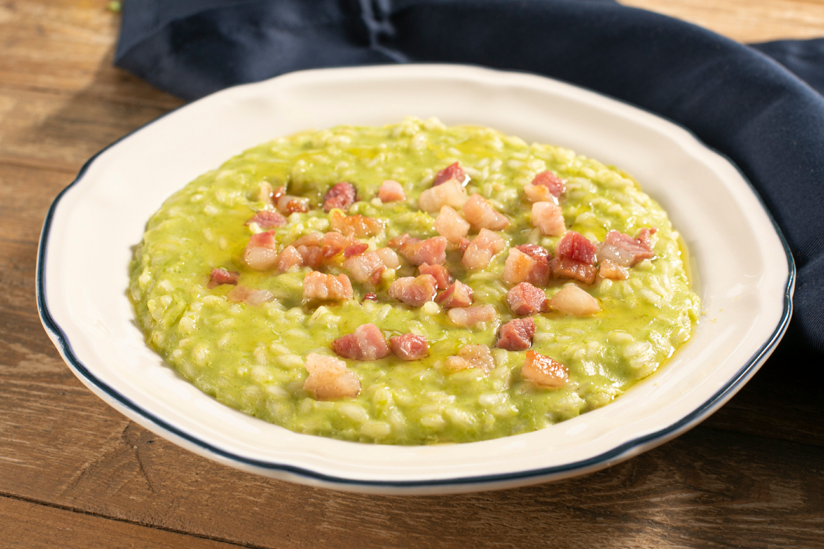 Risotto met doperwtcrème, taleggio en krokante pancetta