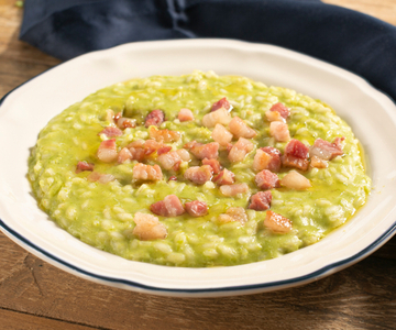 Risotto met doperwtcrème, taleggio en krokante pancetta