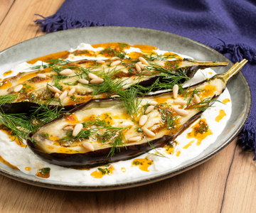 Geroosterde aubergines met burrata en chili-olie