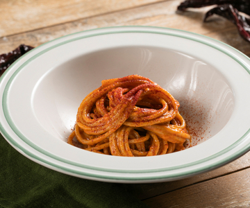 Spaghetti met gemengde paprika's