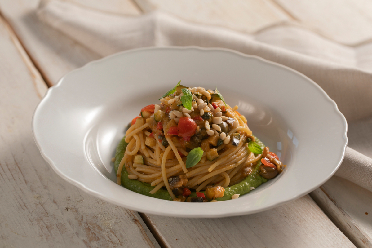 Spaghetti met zomerse caponata