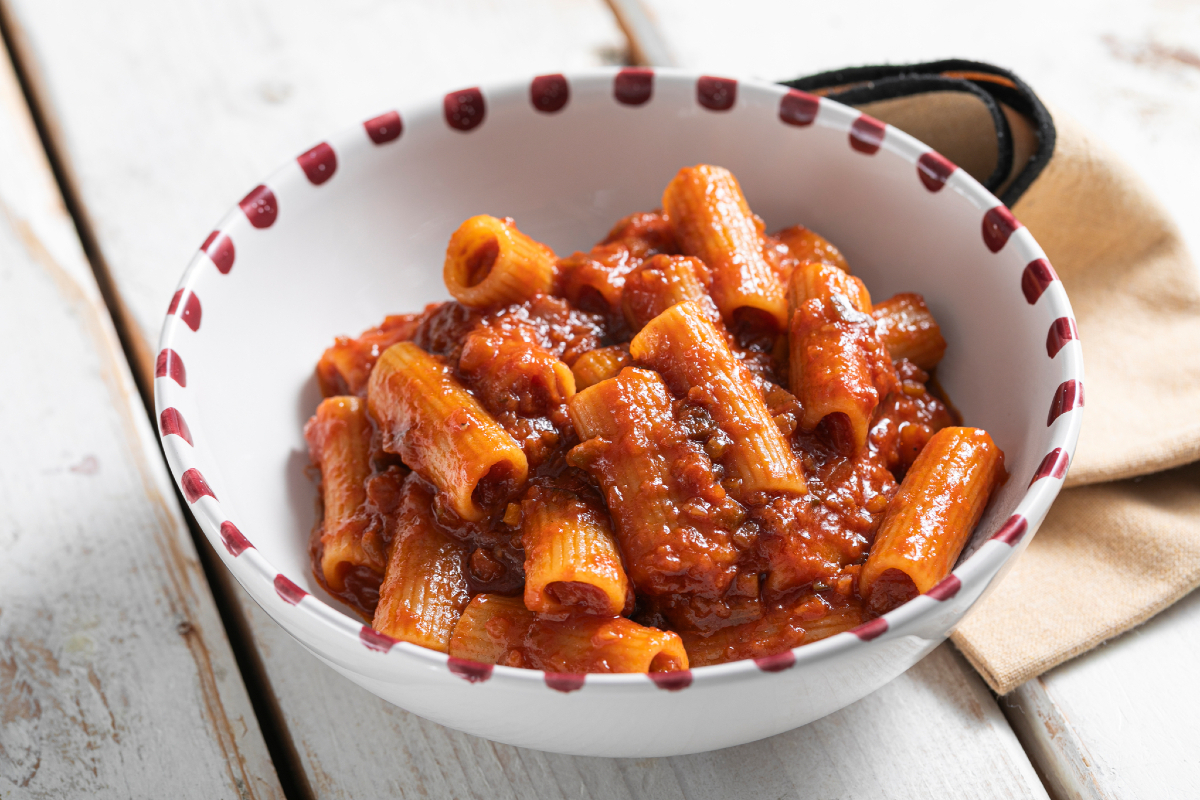 Pasta met aubergine-ragù