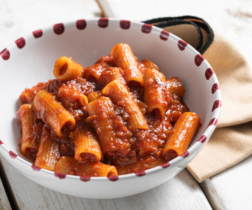 Pasta met aubergine-ragù