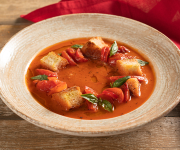 Gazpacho met tomatensaus