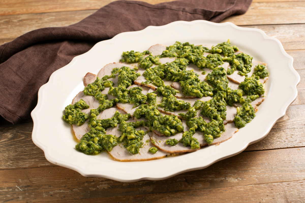Koude varkenslende met courgettesaus