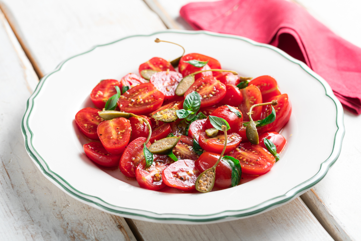 Gemarineerde cherrytomaatjes met basilicum