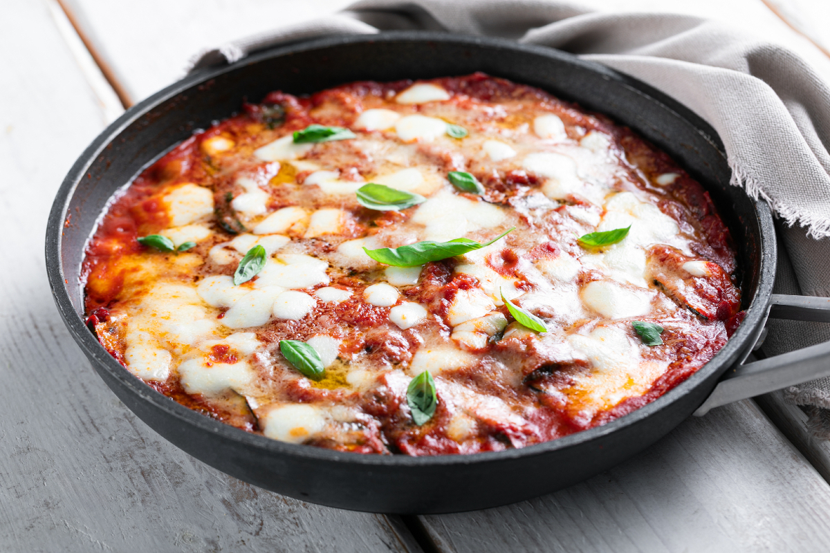 Parmigiana van courgette uit de pan
