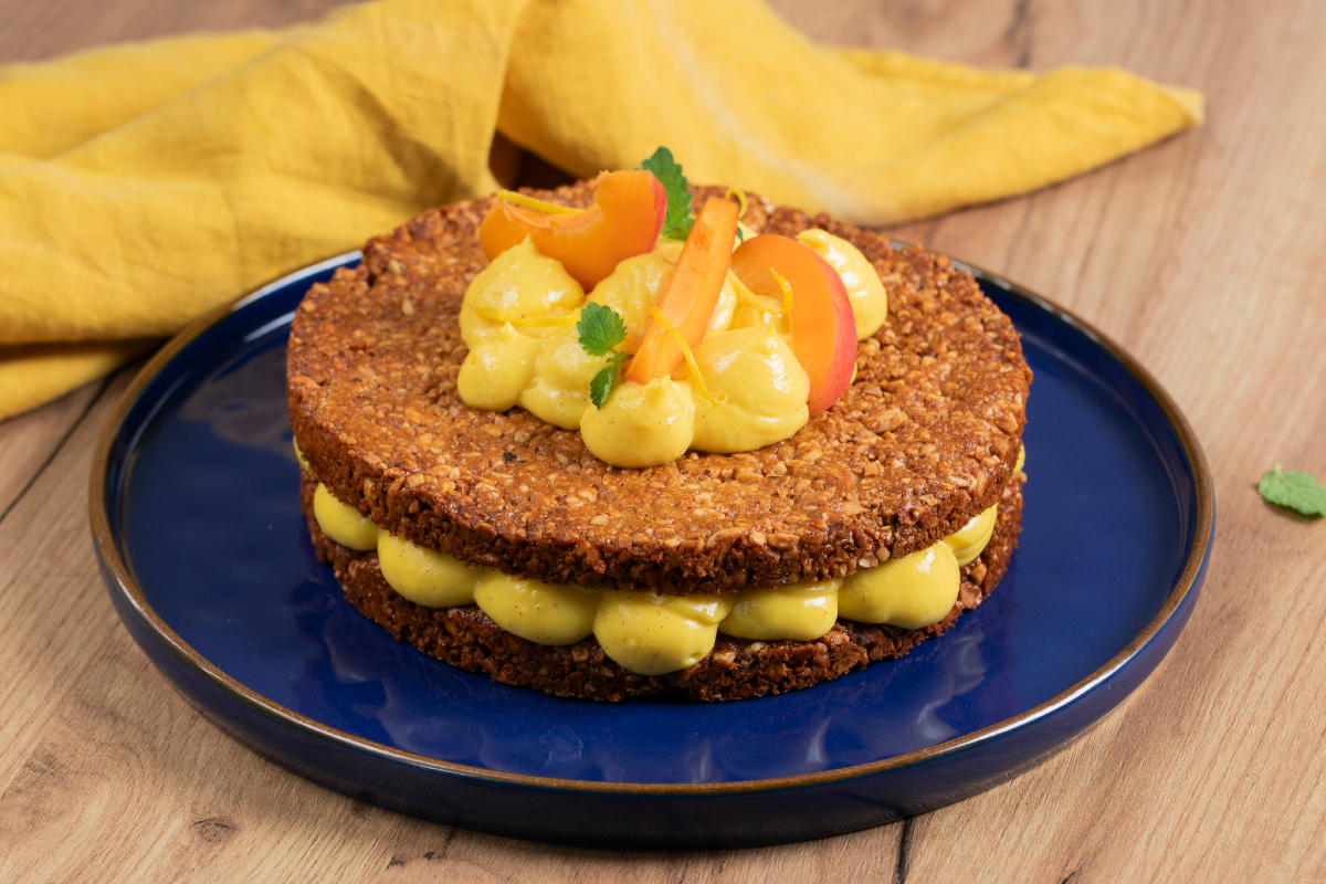 Taart met gedroogd fruit en citroencrème