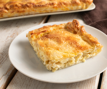 Bladerdeegtaart met appel en ricotta
